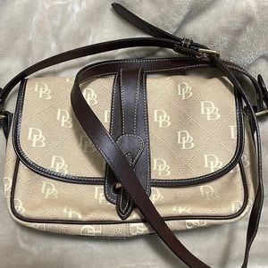 Dooney & Bourke crossbody bag